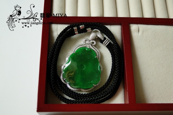 老坑辣色满绿翡翠大荷叶