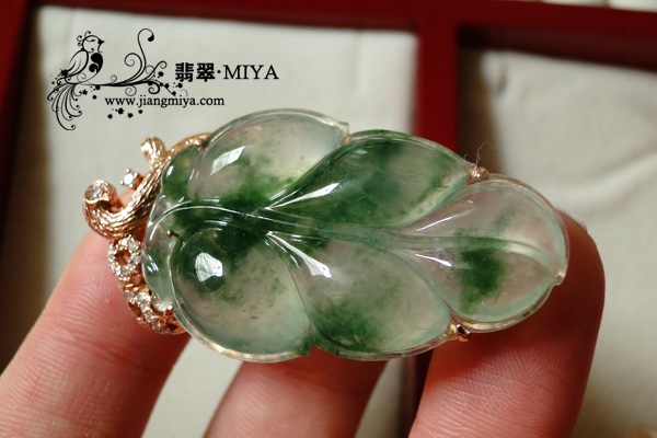 冰种飘花翡翠叶子