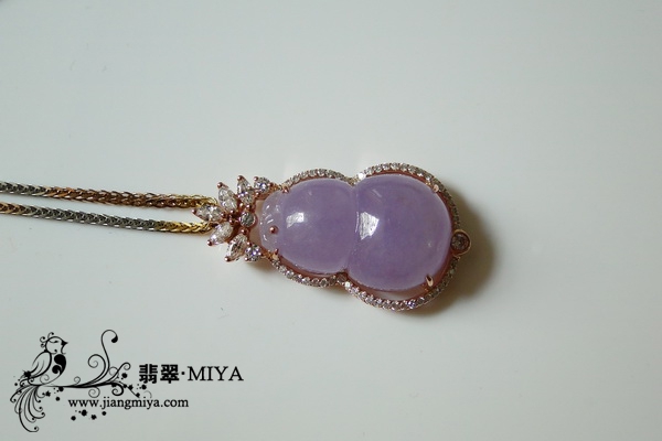 冰种粉紫翡翠葫芦