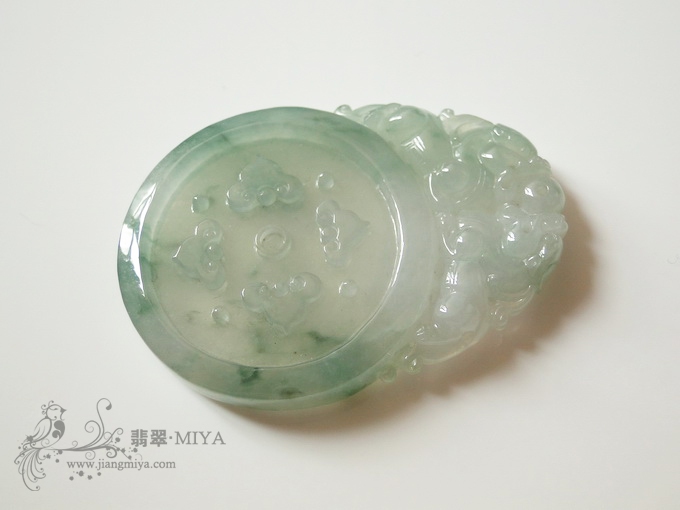 咪雅翡翠