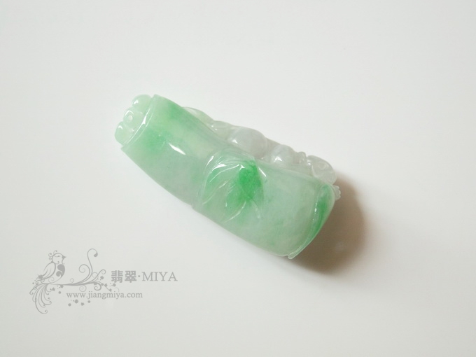 咪雅翡翠