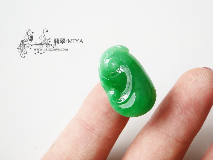 细糯阳绿小如意