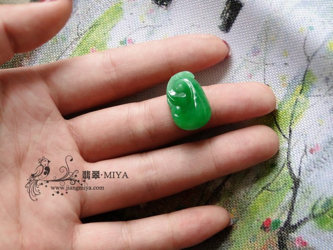 细糯阳绿小如意