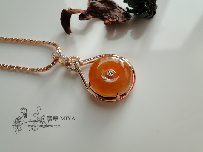 油润细腻冰种红黄翡平安扣
