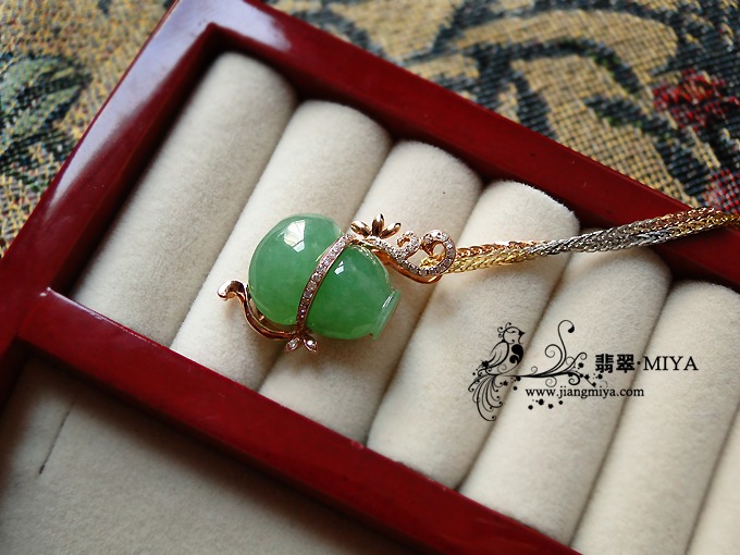 淡绿葫芦