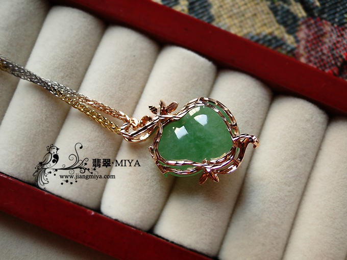 淡绿葫芦