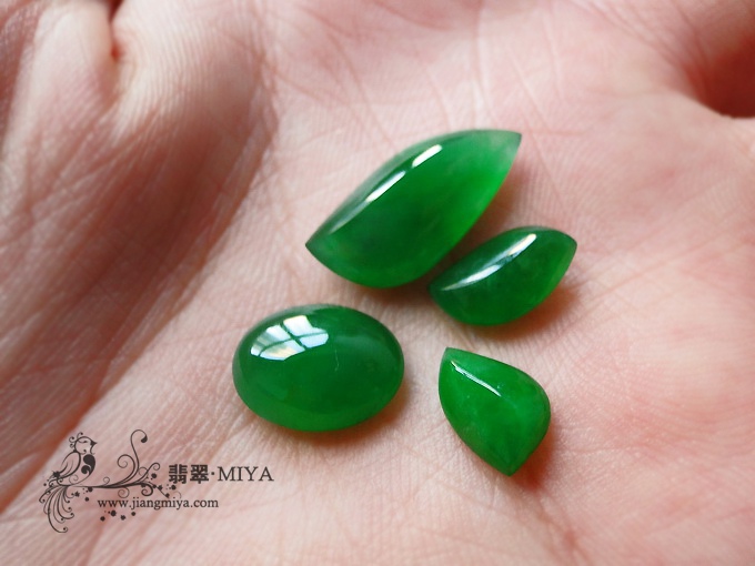 一手绿蛋面