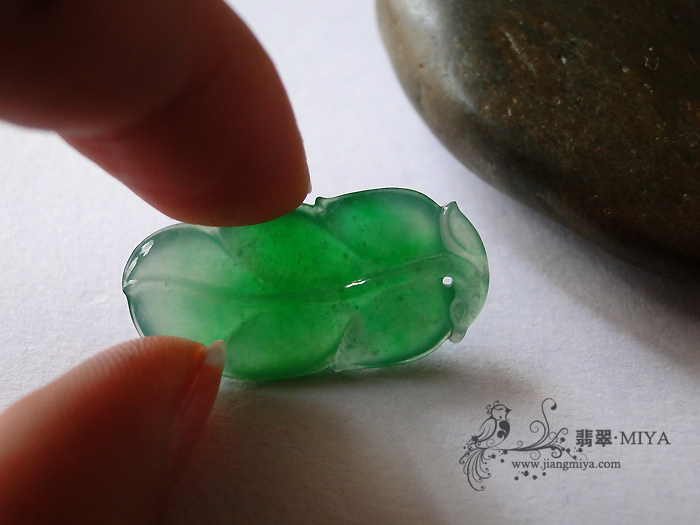 新品翡翠四件，绿翡翠