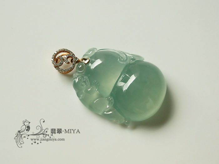 纯净葫芦翡翠吊坠