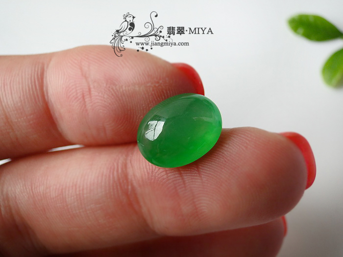 收藏级别高冰翠绿蛋面