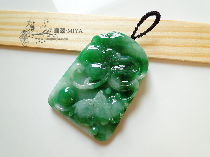 咪雅翡翠