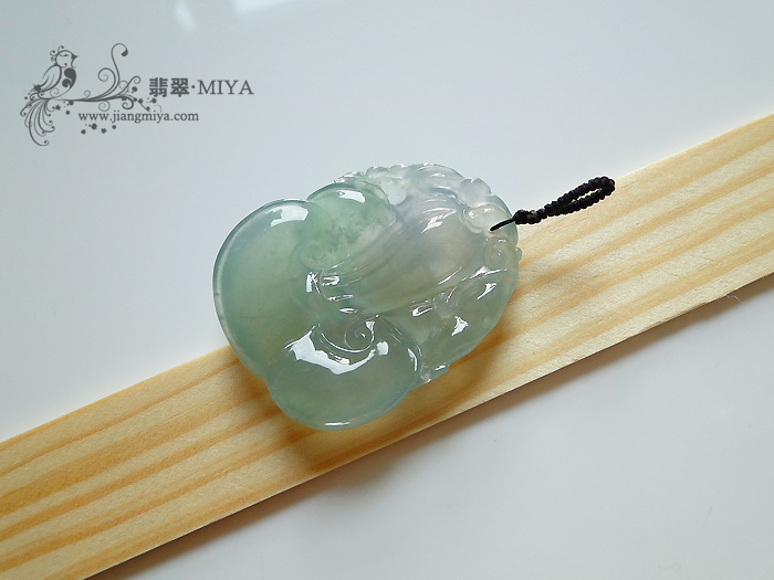咪雅翡翠