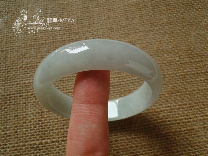 咪雅翡翠