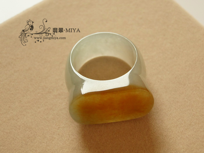 咪雅翡翠