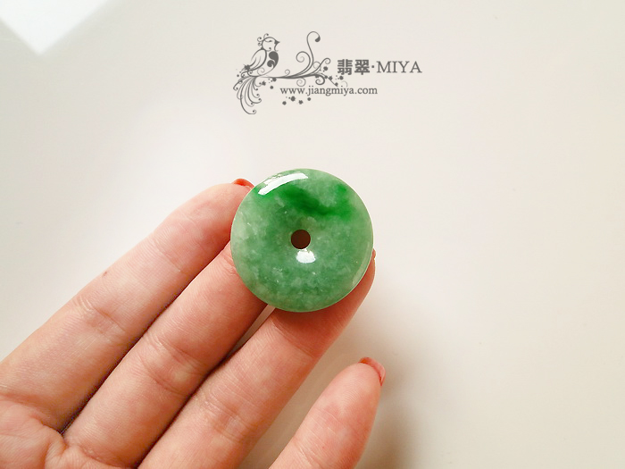 咪雅翡翠