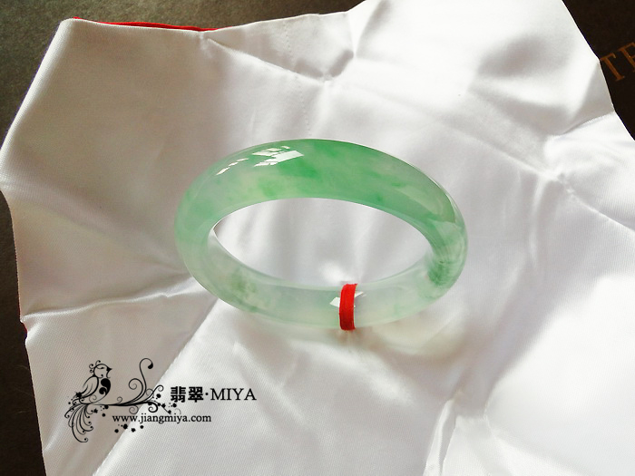 收藏级老坑玻璃种晴水绿美镯