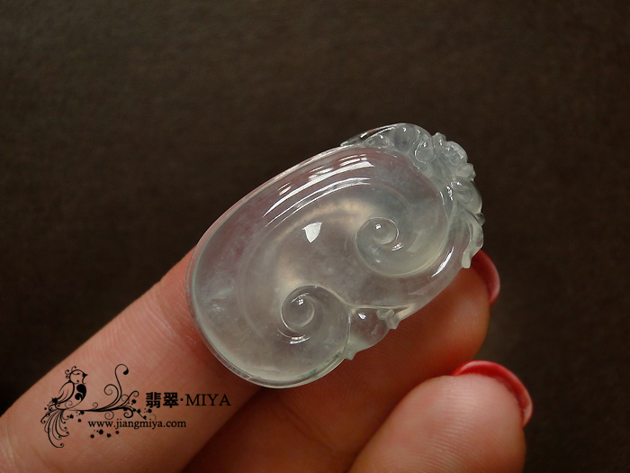咪雅翡翠