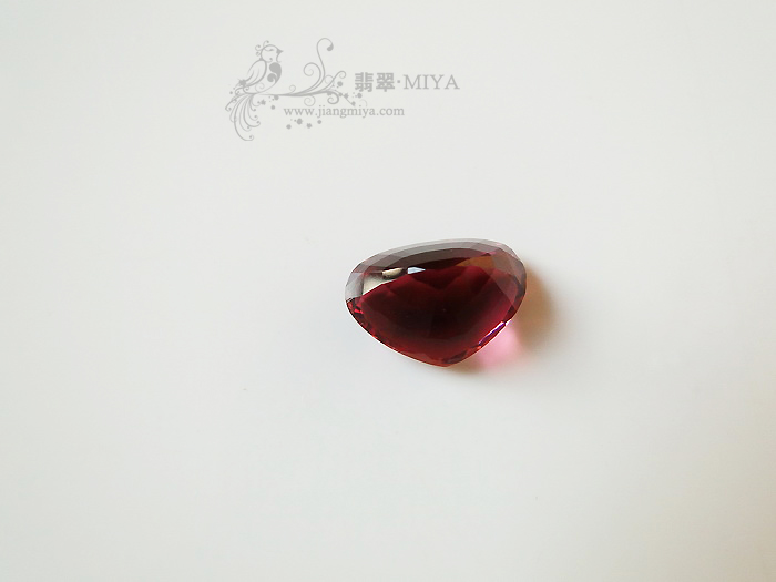 咪雅翡翠