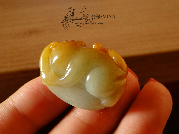 咪雅翡翠