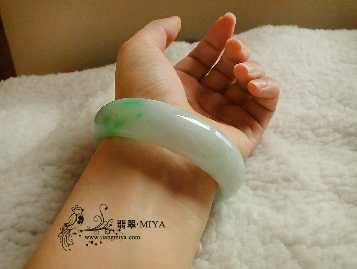 咪雅翡翠