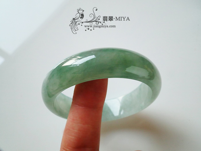 咪雅翡翠