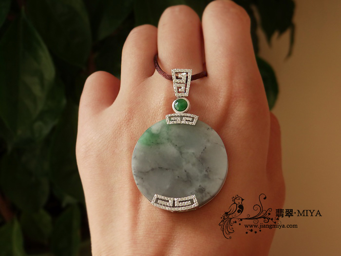咪雅翡翠