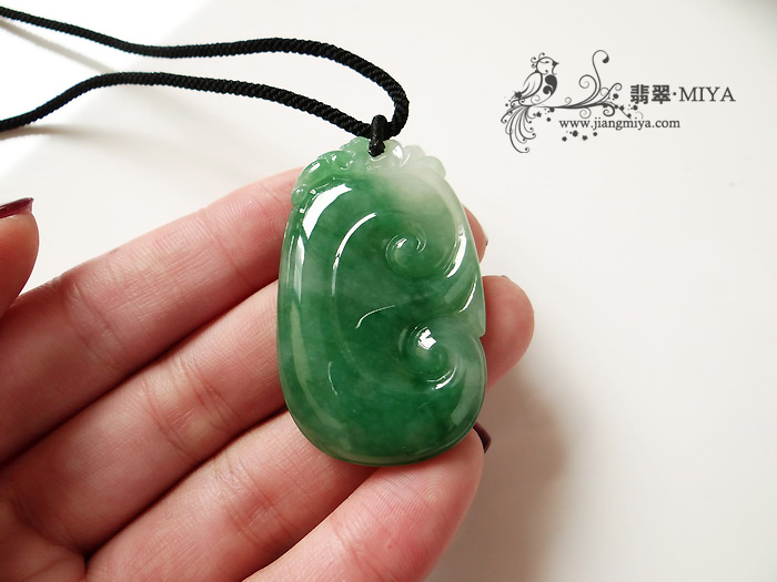 咪雅翡翠