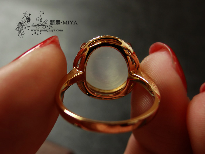 咪雅翡翠