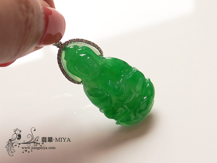 咪雅翡翠