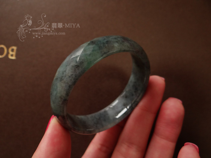咪雅翡翠