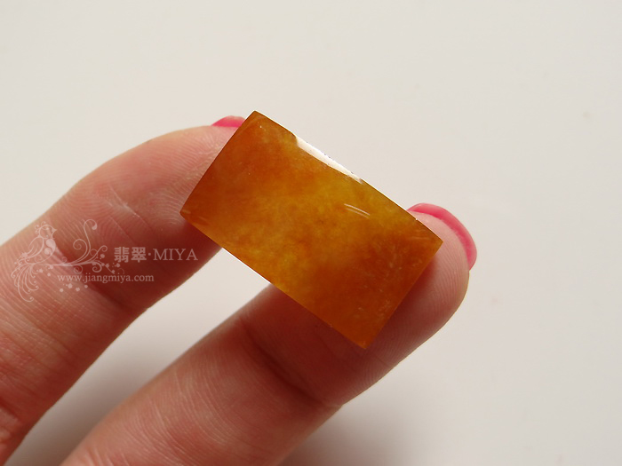 咪雅翡翠