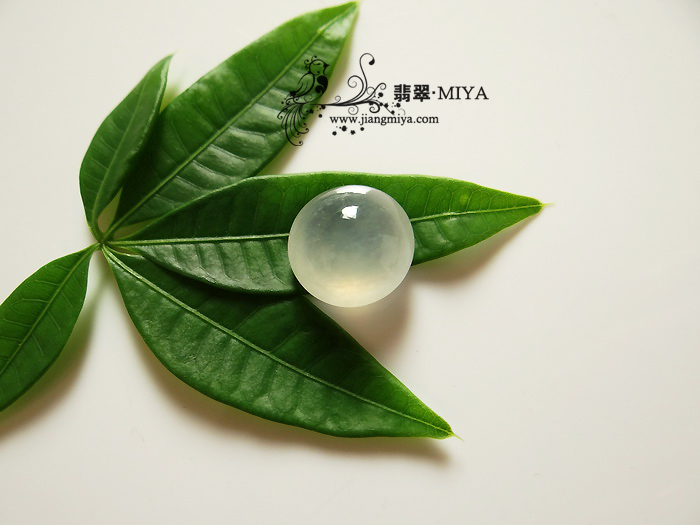 咪雅翡翠