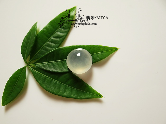 咪雅翡翠