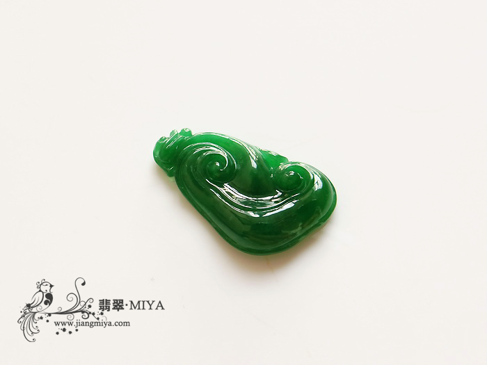咪雅翡翠