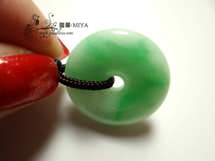 咪雅翡翠