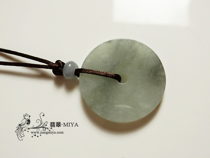 咪雅翡翠