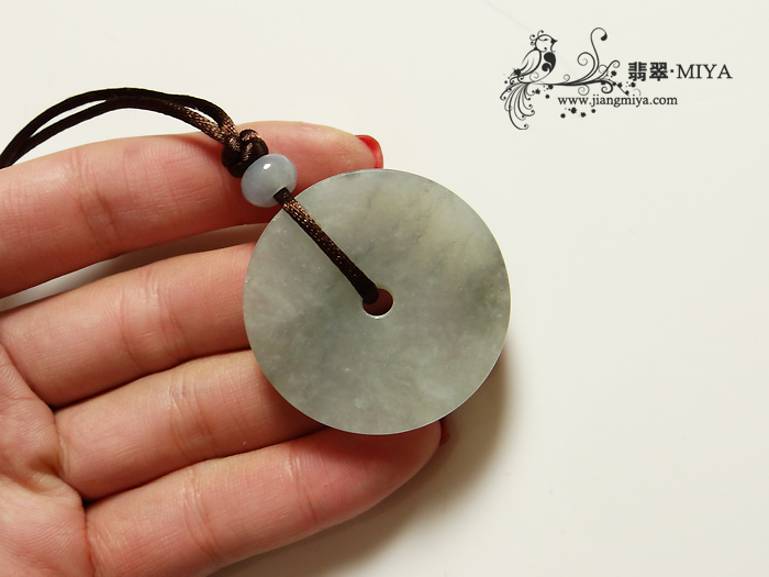 咪雅翡翠