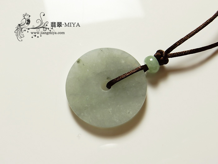 咪雅翡翠
