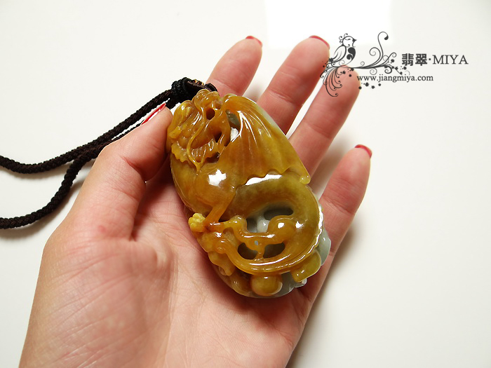 咪雅翡翠