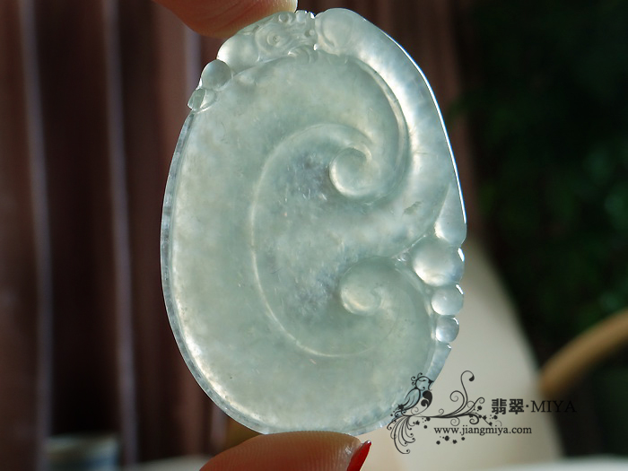 咪雅翡翠