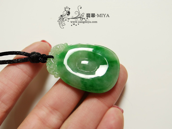 咪雅翡翠