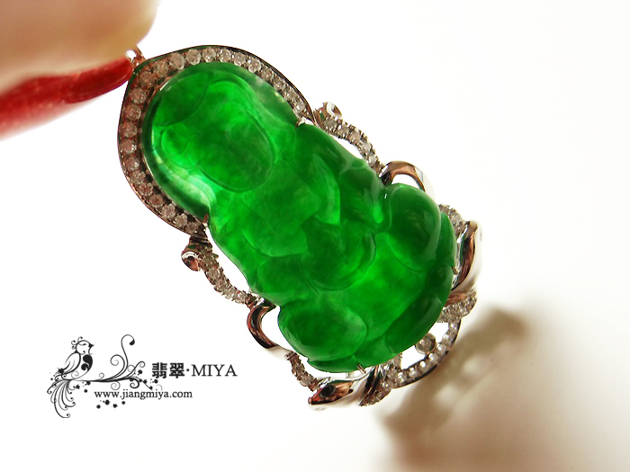 咪雅翡翠