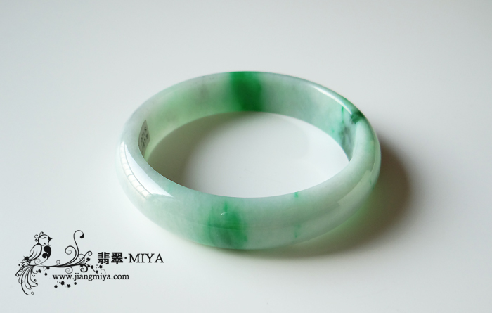 咪雅翡翠