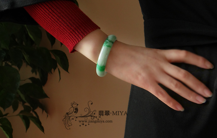 咪雅翡翠