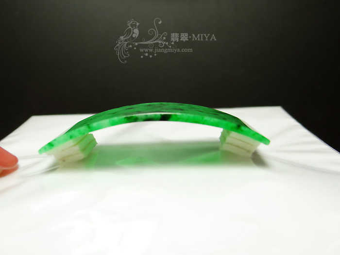 咪雅翡翠