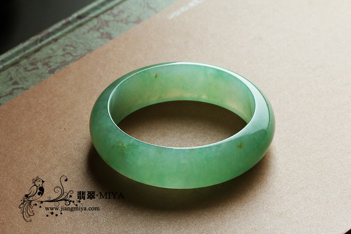 咪雅翡翠
