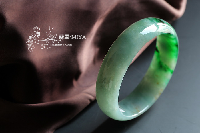 咪雅翡翠
