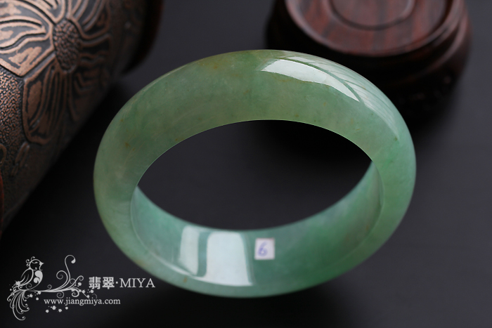 咪雅翡翠