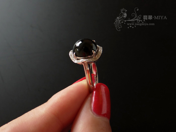咪雅翡翠