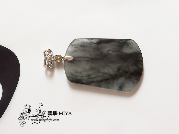 咪雅翡翠